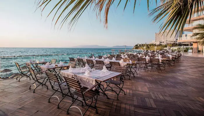 هتل کاریزما دلوکس کوش آداسی